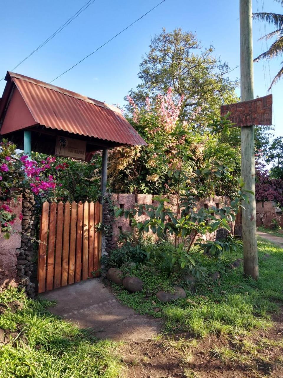 Hostal Vai Kapua Hanga Roa Ngoại thất bức ảnh